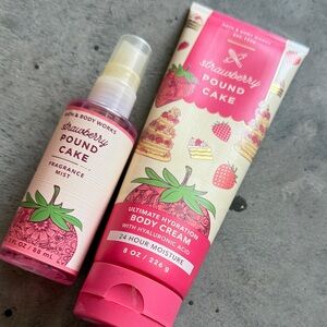 Bath & Body Works Strawberry Pound Cake Set - Pink